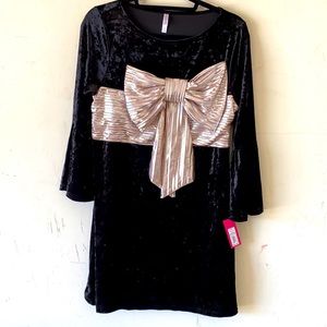 Very cute ugly Christmas dress 😆 great for ugly sweater parties